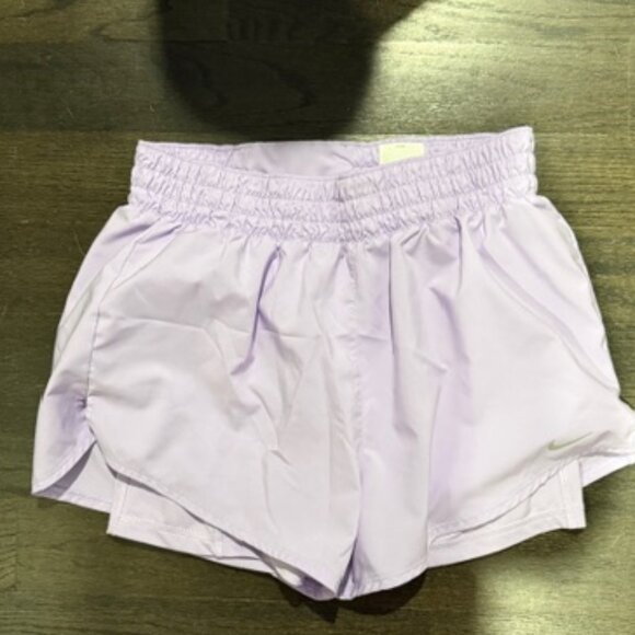 Nike One Dri-FIT High-Waisted 3-Inch 2-in-1 Shorts (Regular & Tall) - Picture 1 of 2